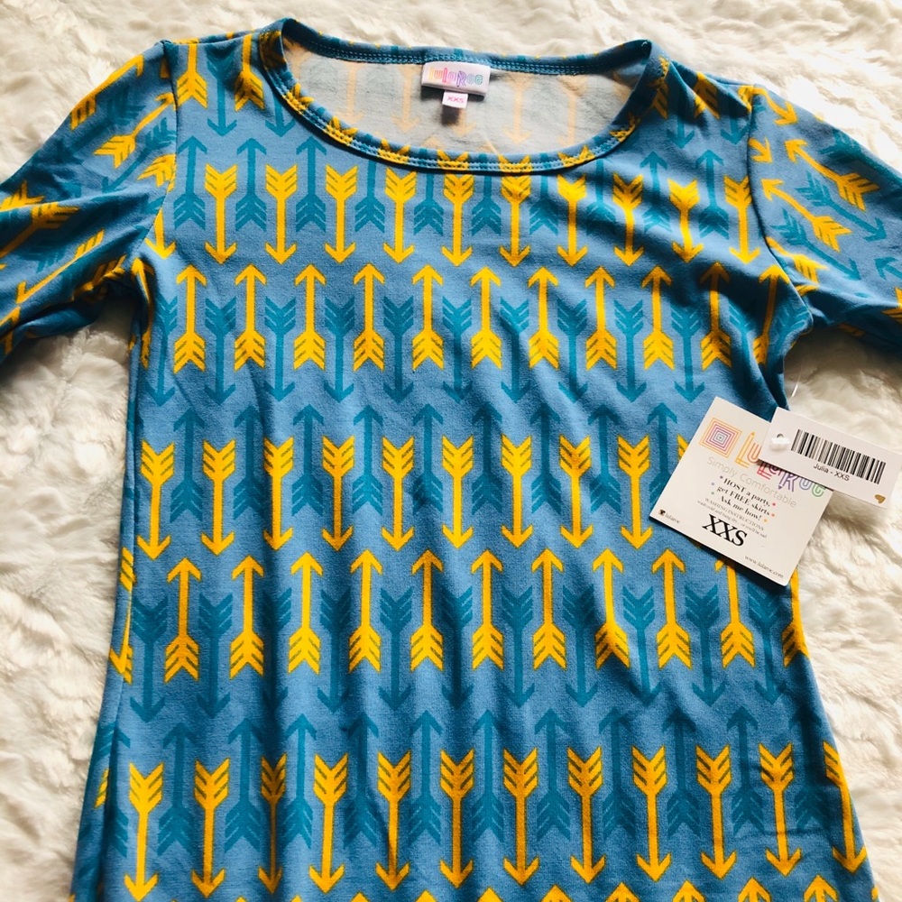 NWT Arrow LuLaRoe Julia XXS